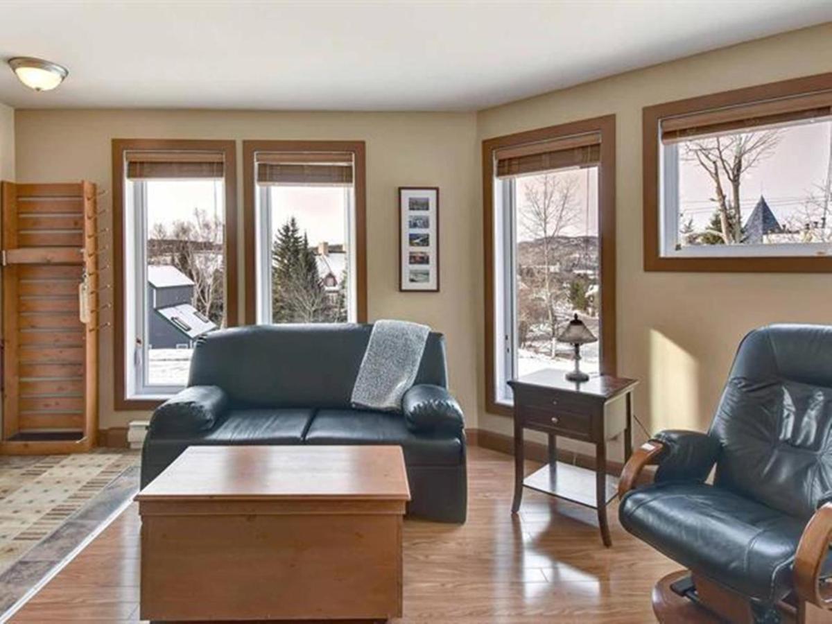 Bright Condo Near The Lake By Globalstay Mont-Tremblant Kültér fotó